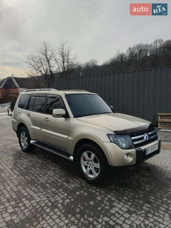 Mitsubishi Pajero Wagon 2008
