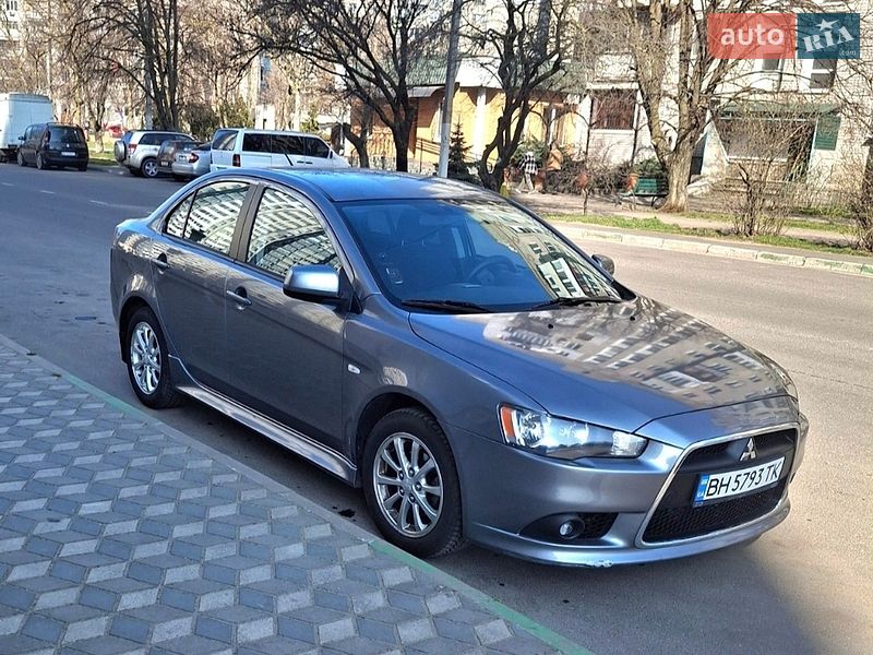 Mitsubishi Lancer 2013