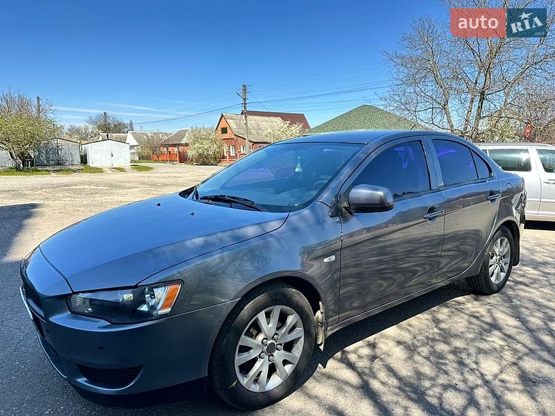 Mitsubishi Lancer 2011