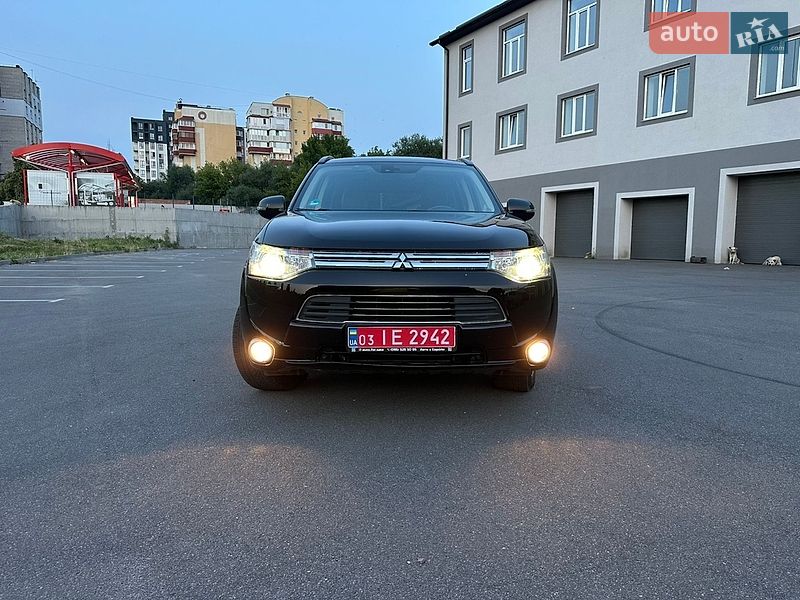 Mitsubishi Outlander 2013