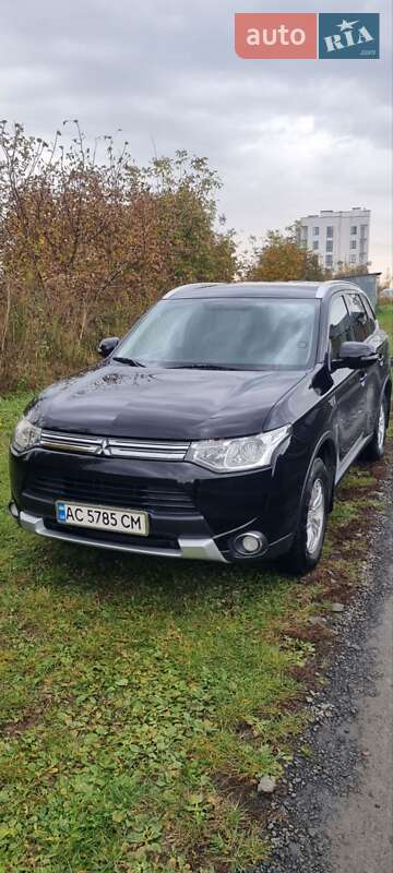 Mitsubishi Outlander 2014