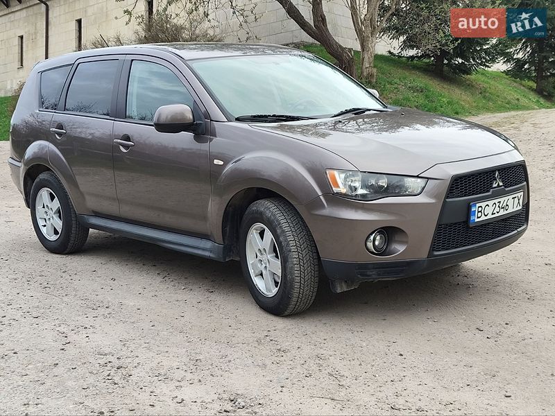 Mitsubishi Outlander 2010