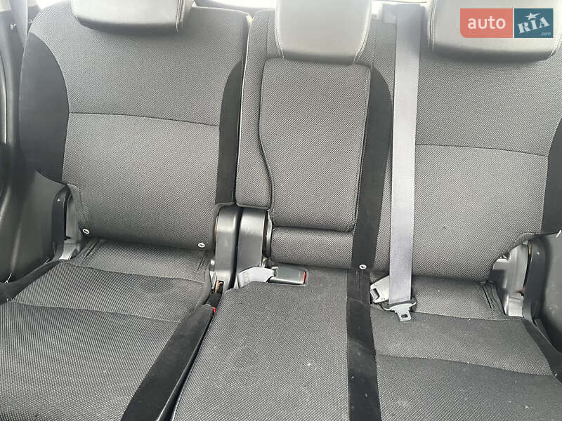Mitsubishi Outlander 2010
