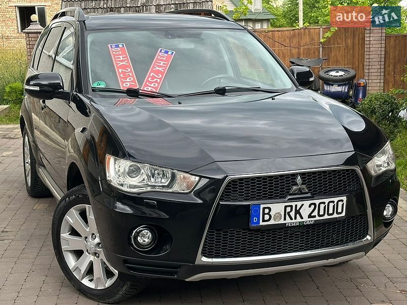 Mitsubishi Outlander 2011