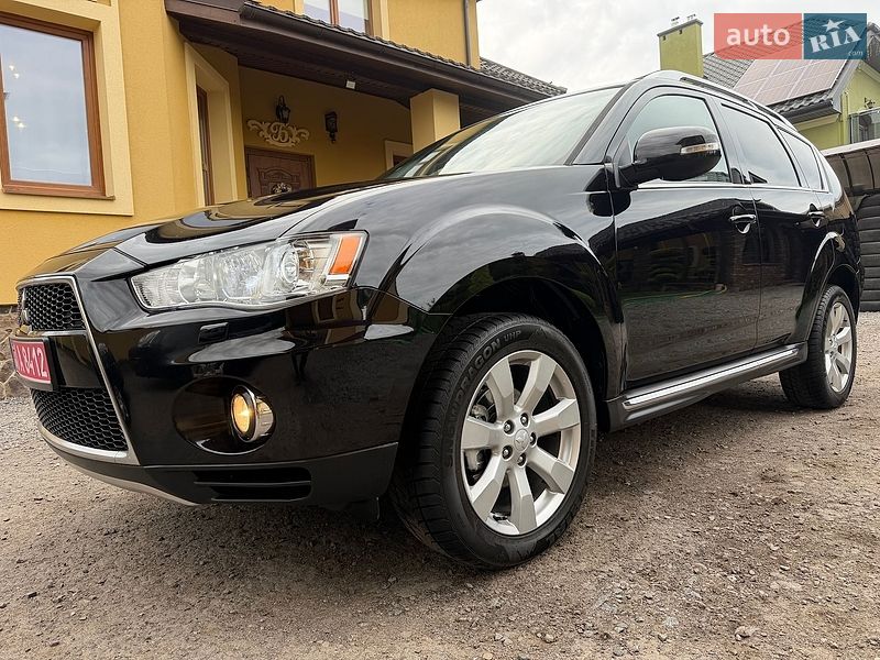 Mitsubishi Outlander 2011