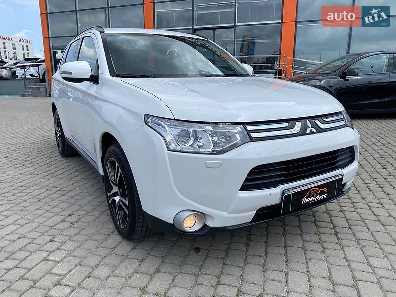 Mitsubishi Outlander 2012