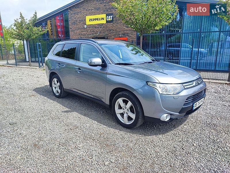 Mitsubishi Outlander 2012