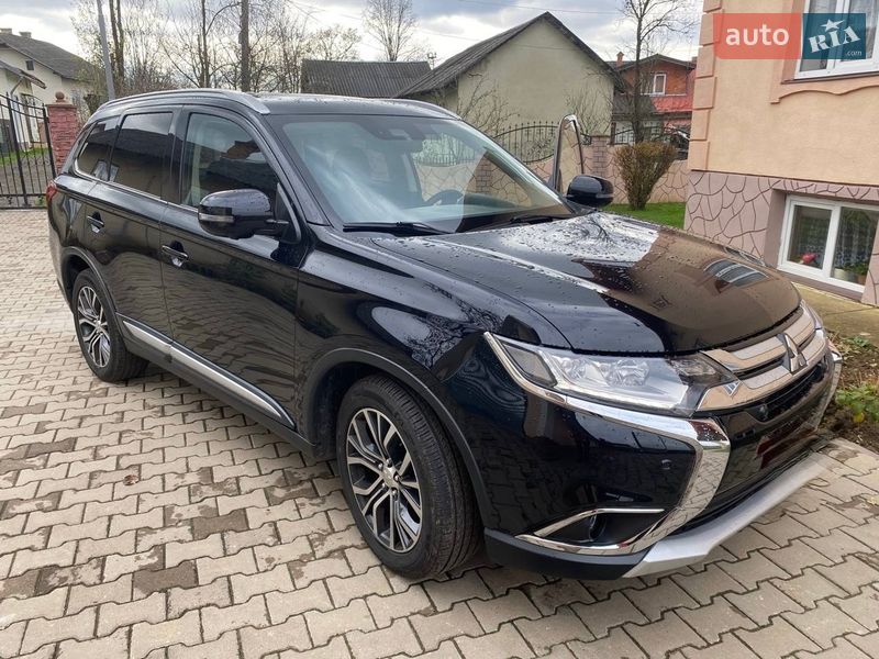 Mitsubishi Outlander 2017