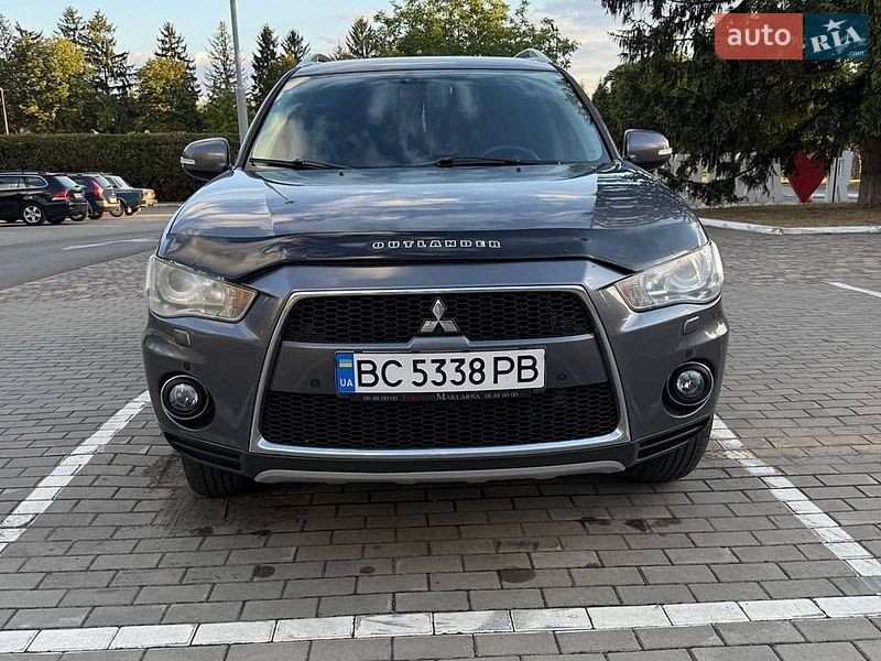 Mitsubishi Outlander 2010