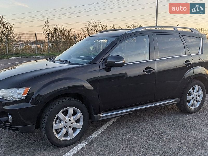 Mitsubishi Outlander 2010