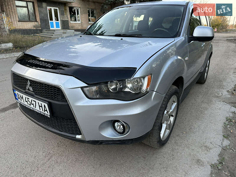 Mitsubishi Outlander 2010
