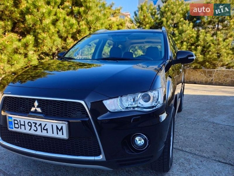 Mitsubishi Outlander 2010