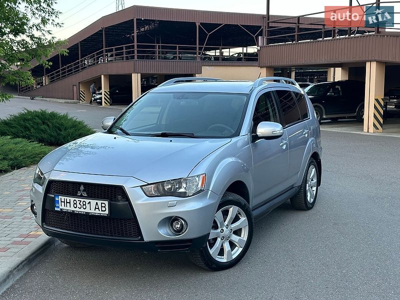 Mitsubishi Outlander 2010