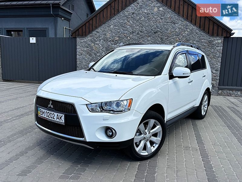 Mitsubishi Outlander 2011