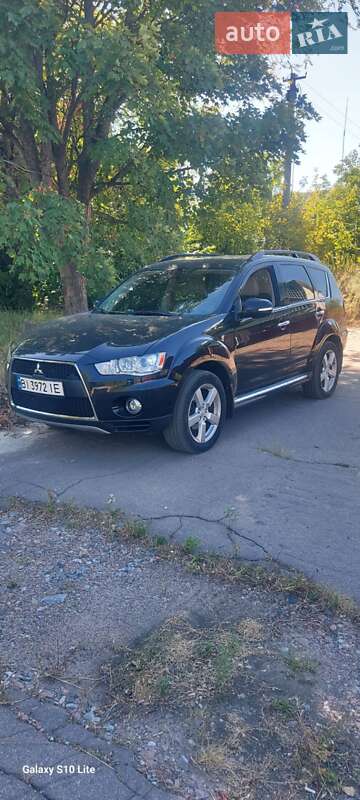 Mitsubishi Outlander 2012