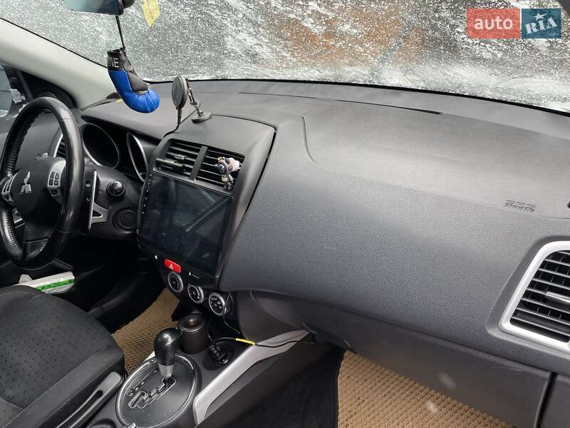 Mitsubishi ASX 2011