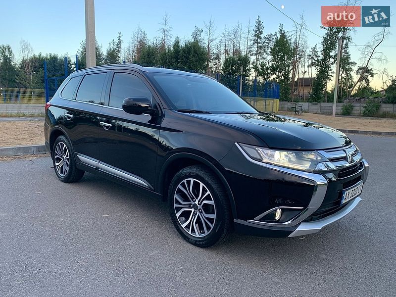 Mitsubishi Outlander 2016
