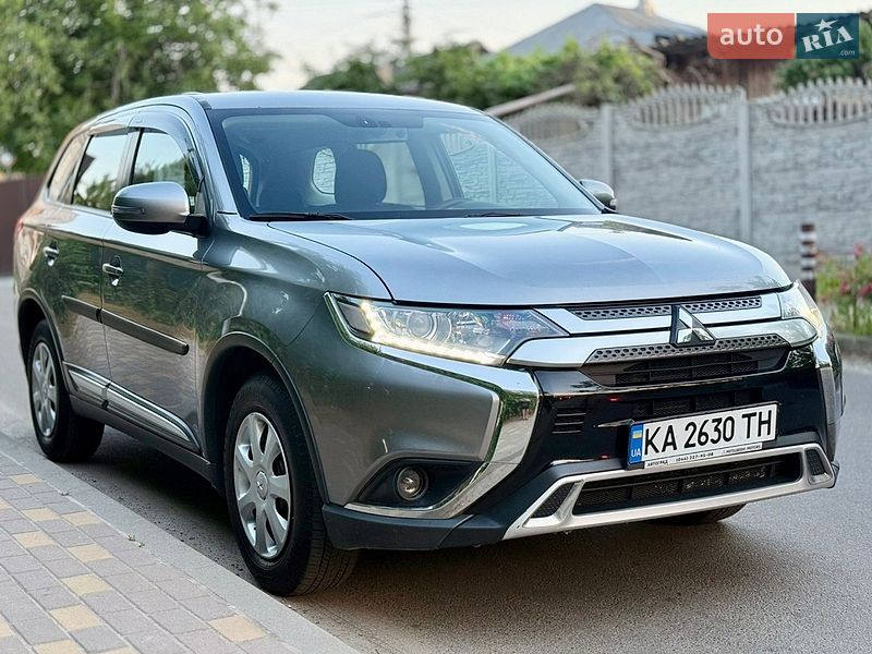 Mitsubishi Outlander 2018