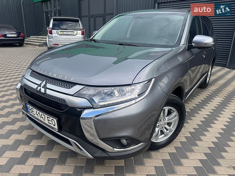Mitsubishi Outlander 2021