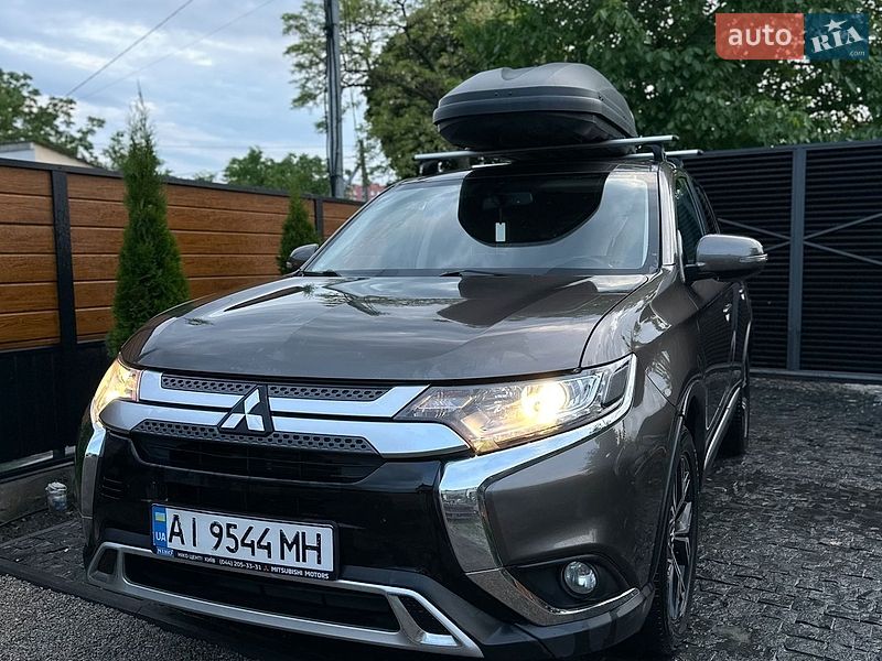 Mitsubishi Outlander 2020
