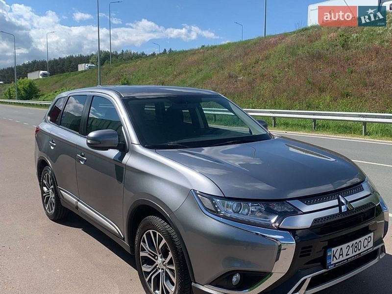 Mitsubishi Outlander 2020