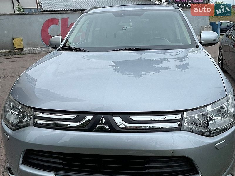 Mitsubishi Outlander 2012