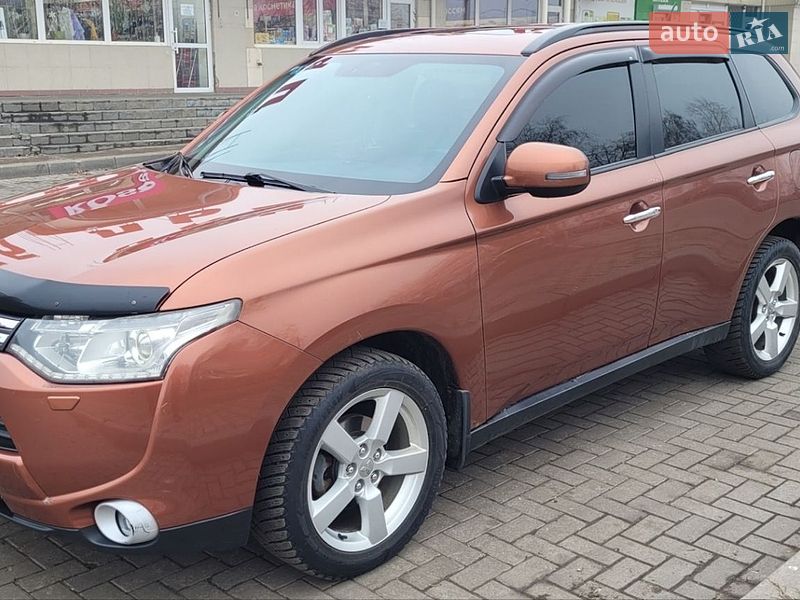 Mitsubishi Outlander 2013