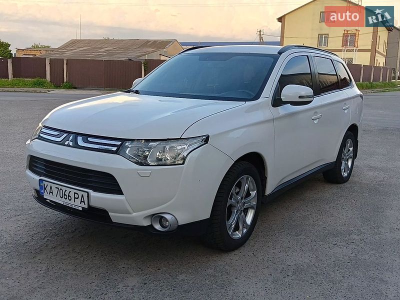 Mitsubishi Outlander 2013
