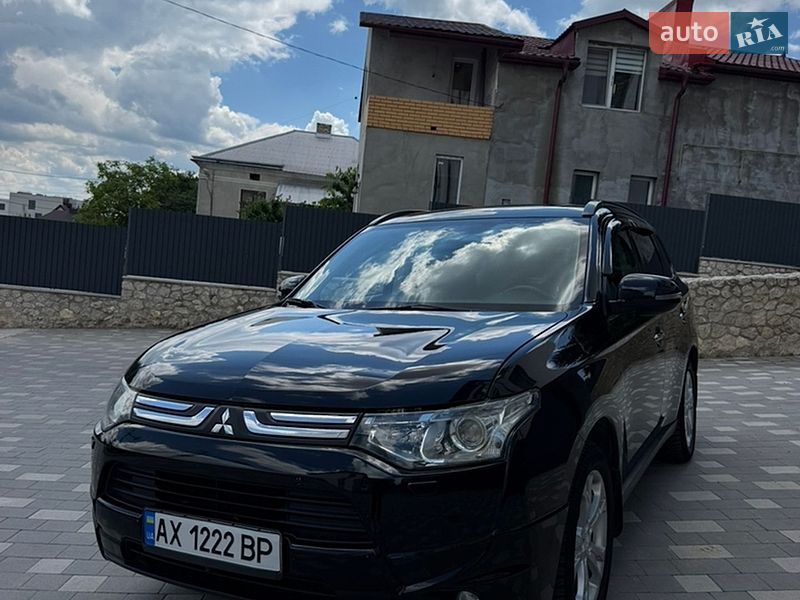 Mitsubishi Outlander 2013
