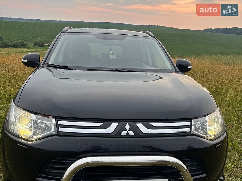 Mitsubishi Outlander 2013