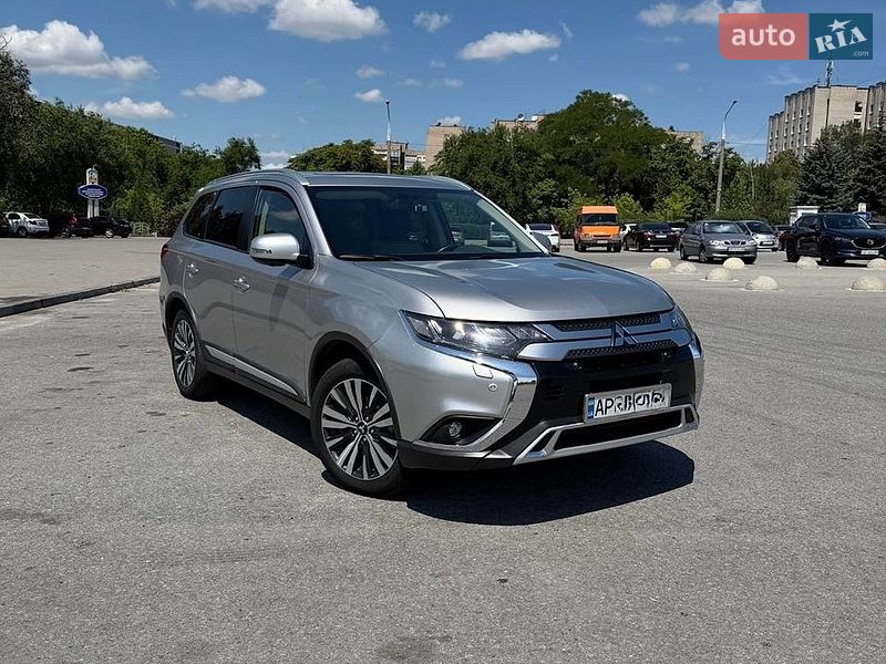 Mitsubishi Outlander 2019