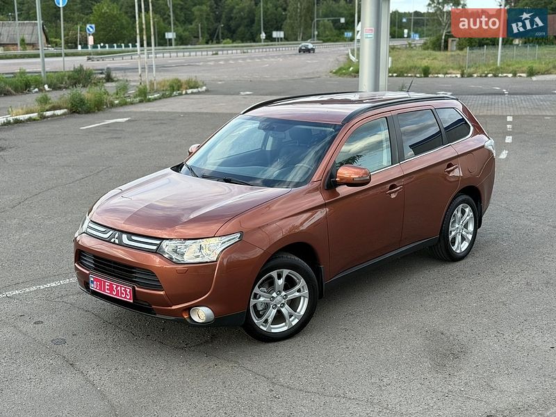 Mitsubishi Outlander 2012