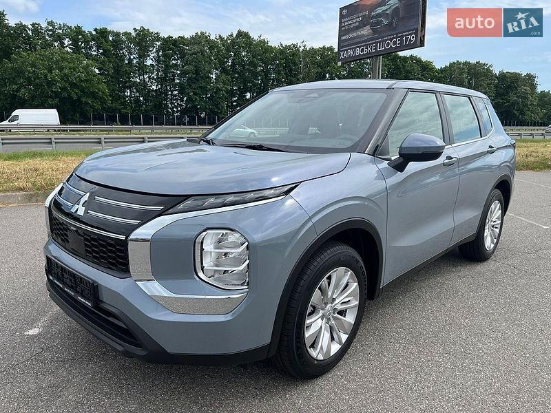 Mitsubishi Outlander 2025