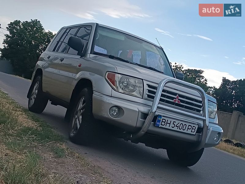 Mitsubishi Pajero 2002