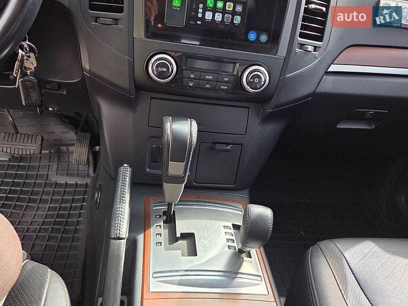Mitsubishi Pajero 2007