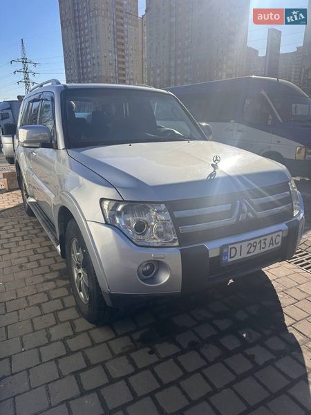 Mitsubishi Pajero 2007