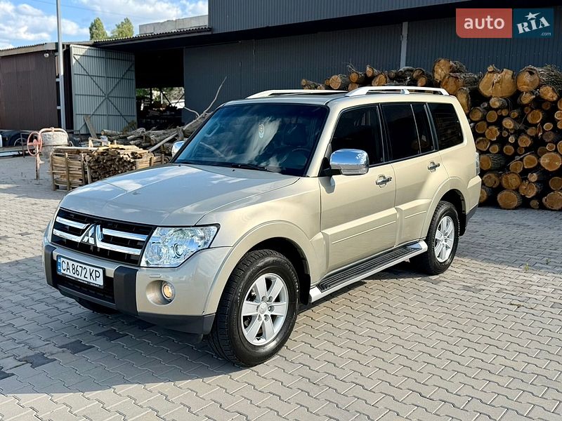 Mitsubishi Pajero Wagon 2008