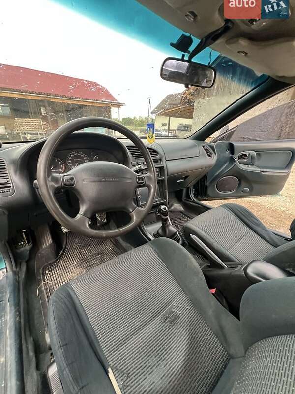 Mazda 323 1996
