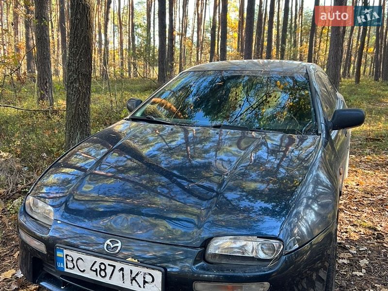 Mazda 323 1996