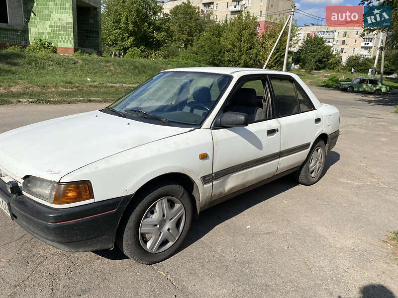Mazda 323 1992