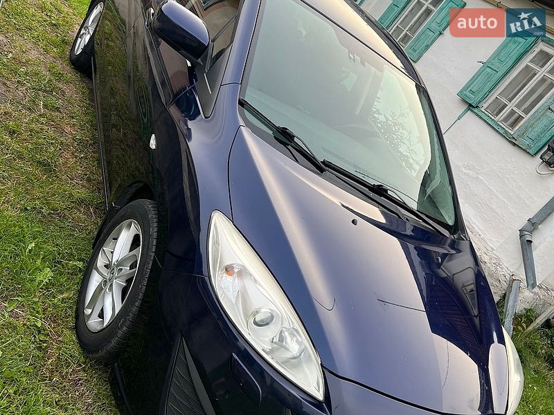 Mazda 5 2013