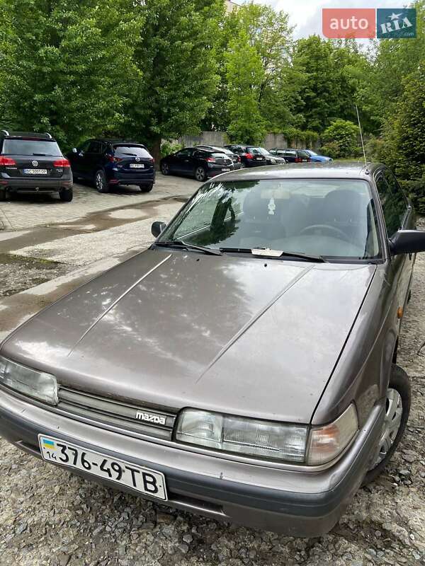 Mazda 626 1989
