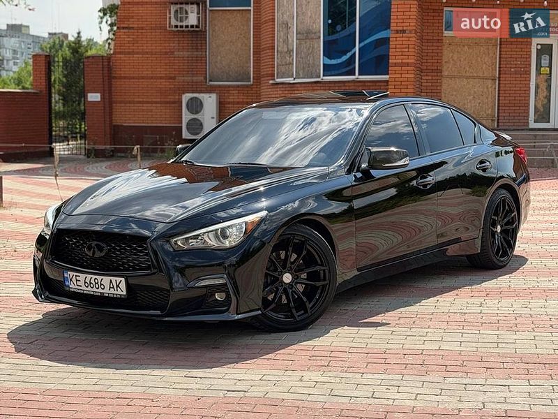 Infiniti Q50 2015
