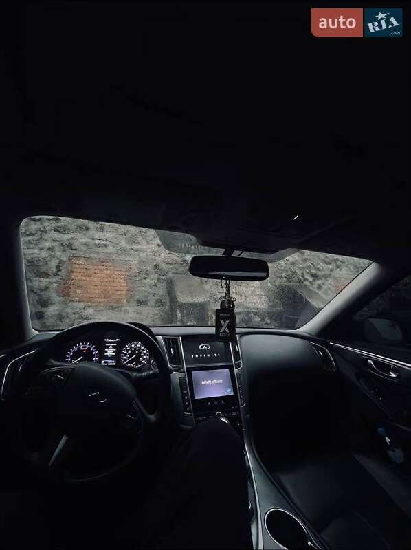Infiniti Q50 2013