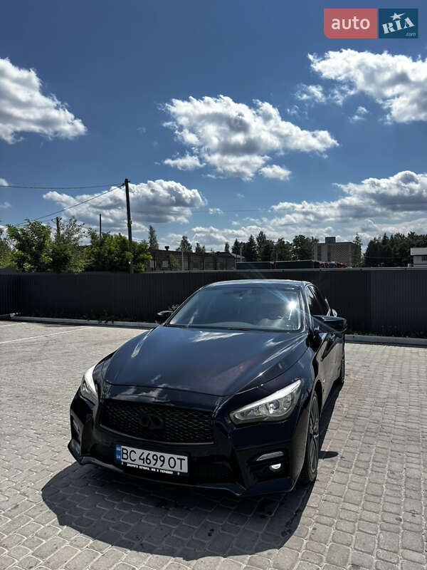 Infiniti Q50 2015