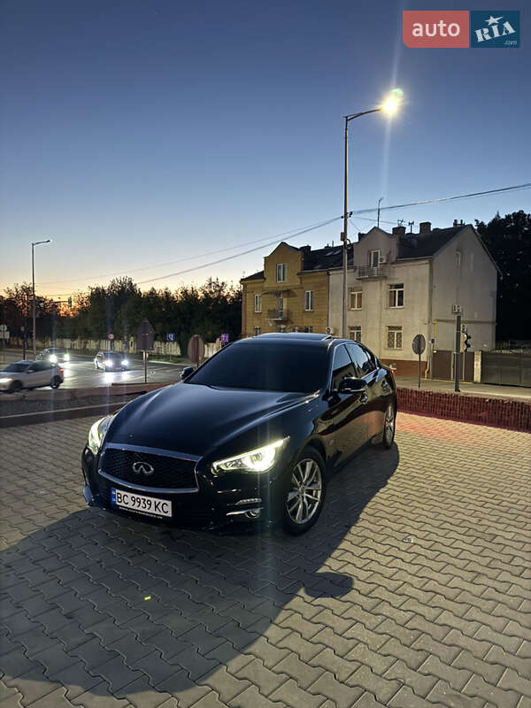 Infiniti Q50 2016