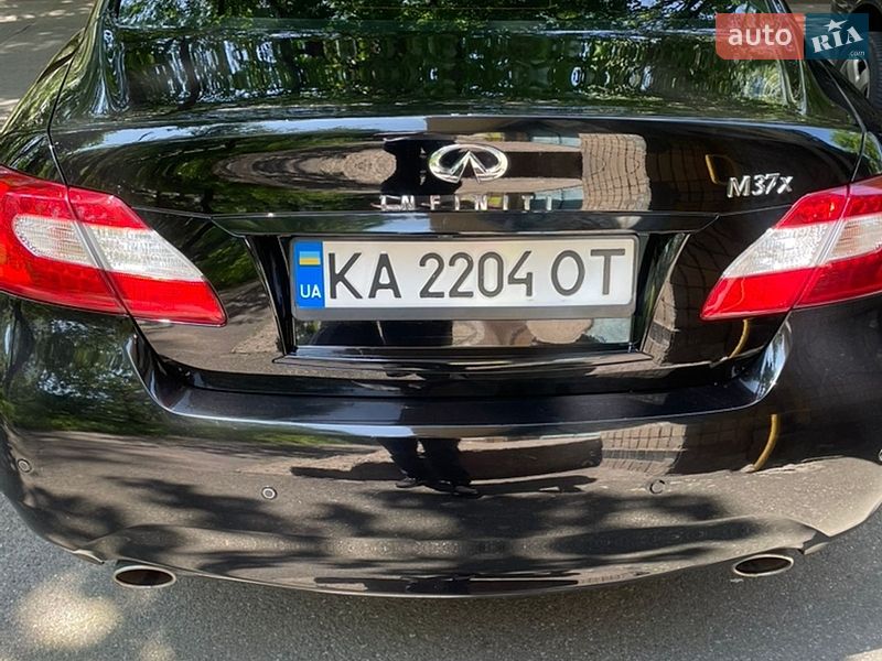 Infiniti M37 2013