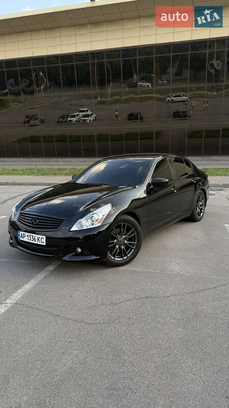 Infiniti Q40 2014
