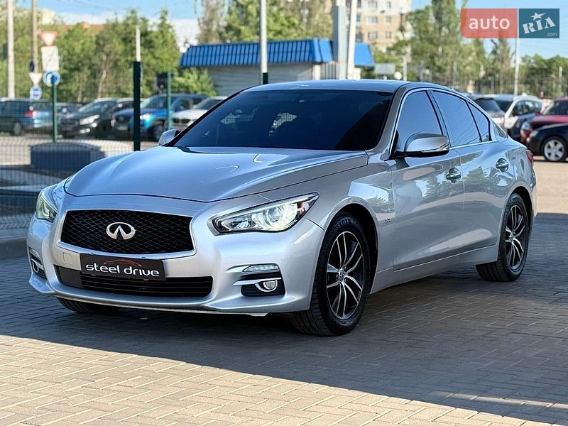 Infiniti Q50 2016