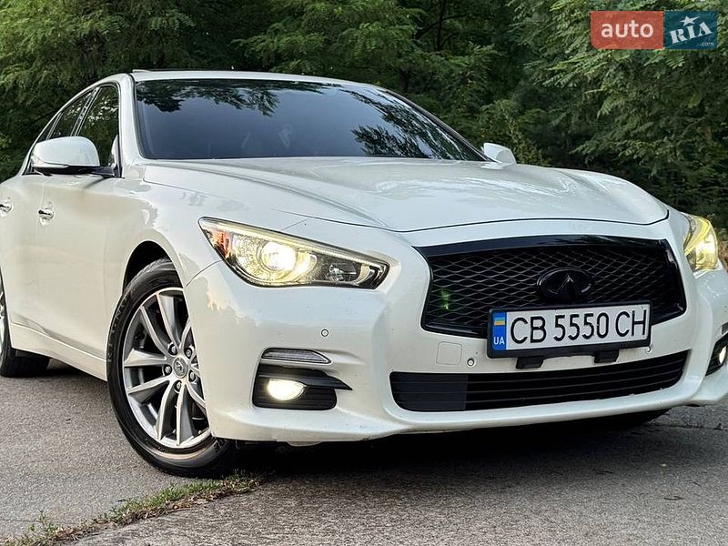 Infiniti Q50 2016